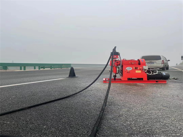 岳池马路路基路面开裂下沉注浆加固灌浆